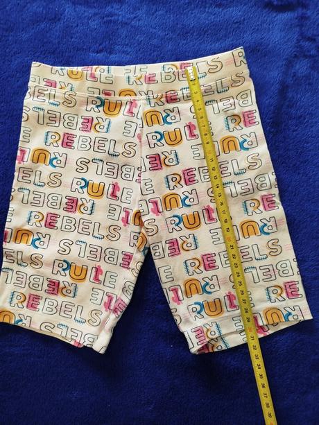 Legínové kraťasy, 122