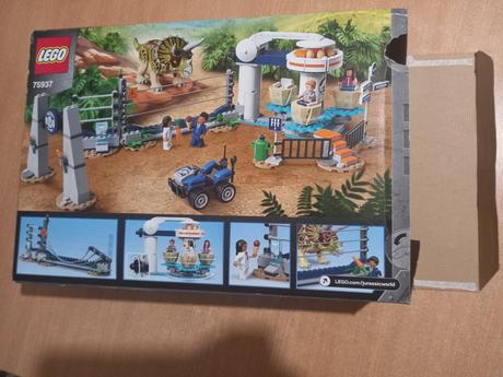 Lego triceratops 75937 jurský park,