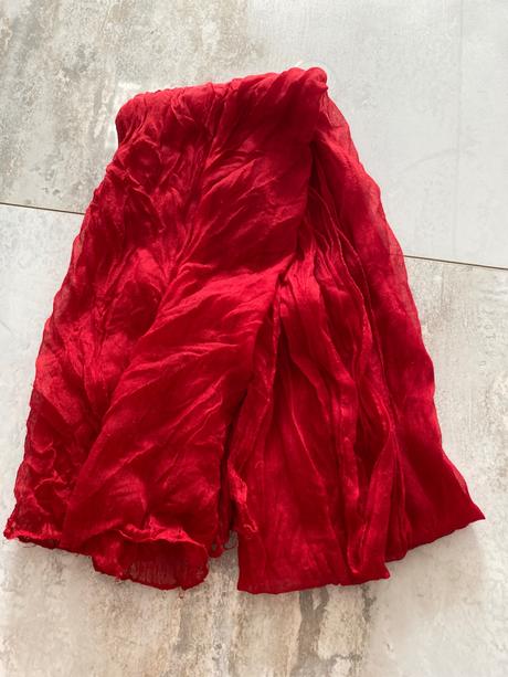 Dievčenská šatka, 158