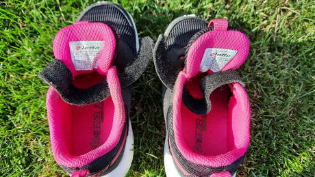 Ľahké tenisky, lotto,25