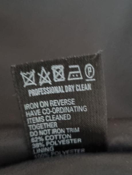 Cyklámenovo-čierne púzdrové šaty m&s veľ.40, marks & spencer,40