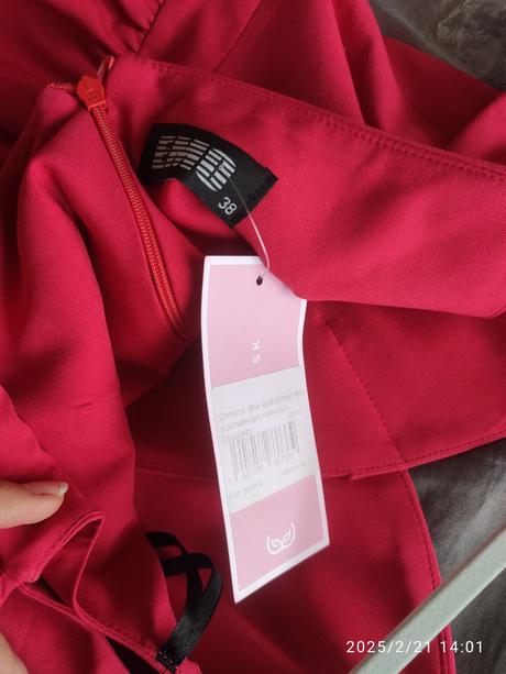 Červené dlhé spoločenské šaty, s