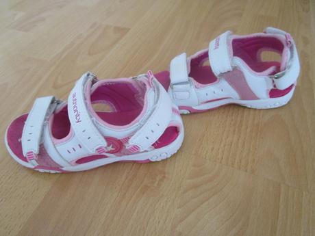 Bielo ružové sandalky už s poštou., authority,30