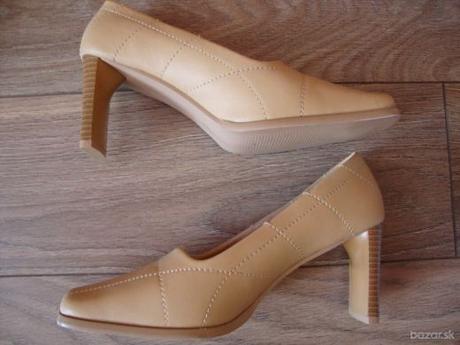 Béžové lodičky pevný podpätok 1x použité, 38