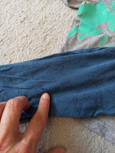 Pyžamá 98/104, lupilu,98