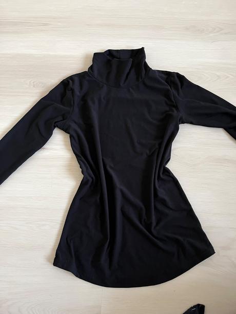 Predľžené tričko so stojáčikom, 134