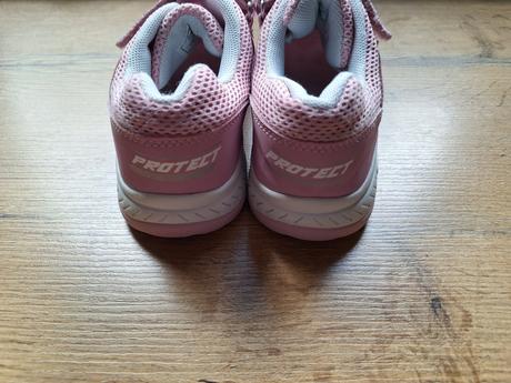 Tenisky 32, graceland,32