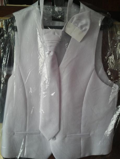 Vesta,kravata a vreckovka, st. michael,54