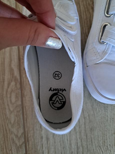 Platenky, deichmann,32