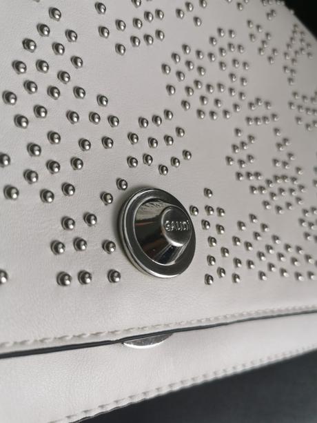 Vybijana kabelka gaudi, gaudi