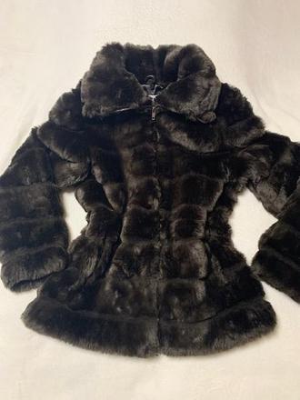 Tmavohnedá bundička z umelej kožušiny, l / m