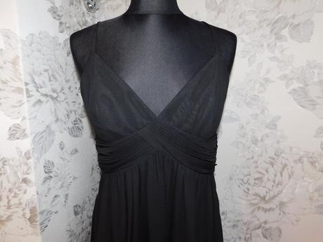 Luxusne pekne korzetove saty na slavnost, 38