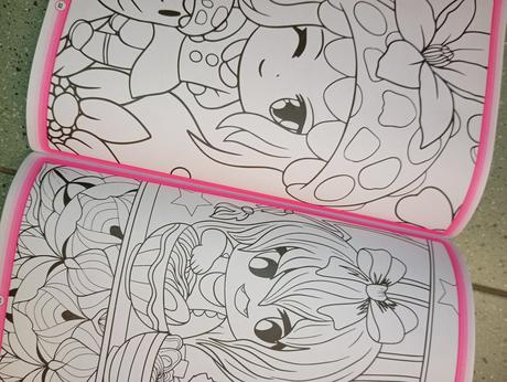 Manga kawaii color omaľovánka s nálepkami, 