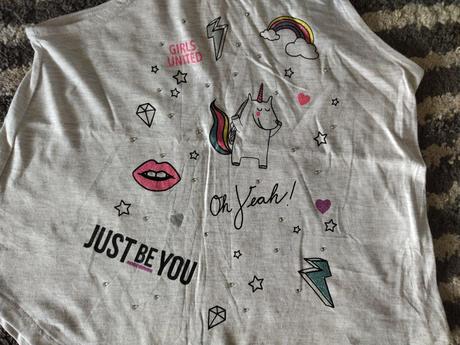 Tielko s obrázkami 146/152, takko,146