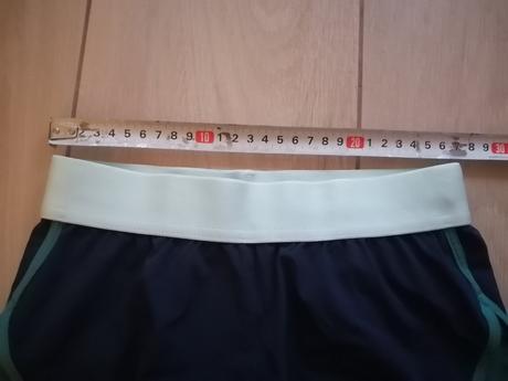 Športové kraťasy so všitými legínami, decathlon,128