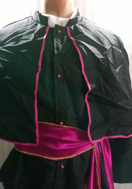 4-dielny kostým kňaz otec ricard,