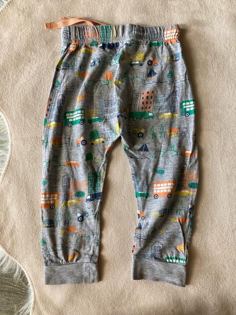 Tepláky s obrázkami 92, marks & spencer,92