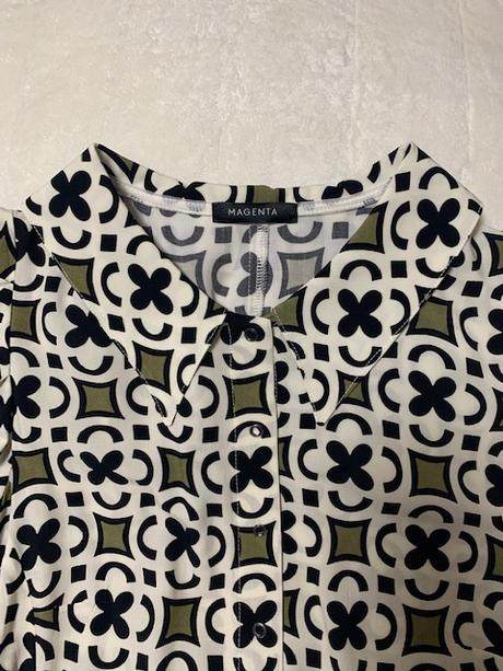 Blúzka so vzorom a nazberanými rukávmi zn. magenta, l / m