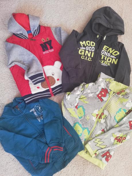 Balicek 4 + 1 mikina na 3-4 roky (vel. 104), 104