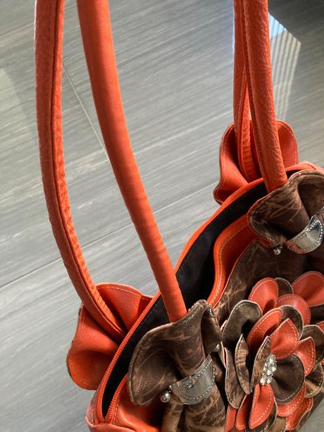 Dámska kabelka oranžová,