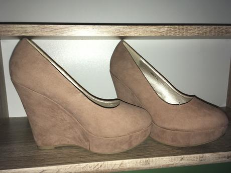 Lodičky na platforme, 38