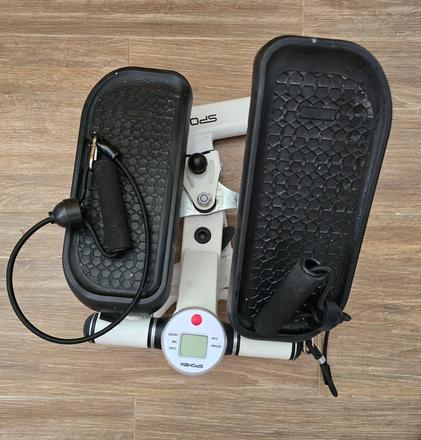 Spokey stepper s expandérmi, 