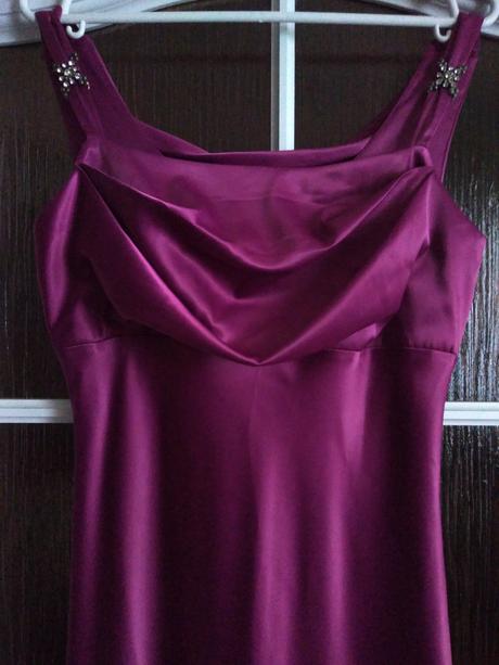 Jednoduché spoločenské šaty veľ.38, 38