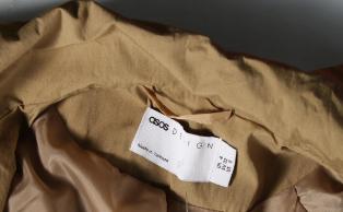 Oversize tmavobéžový trenchcoat asos, s