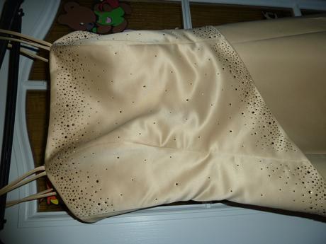 Spolocenske saty, 38