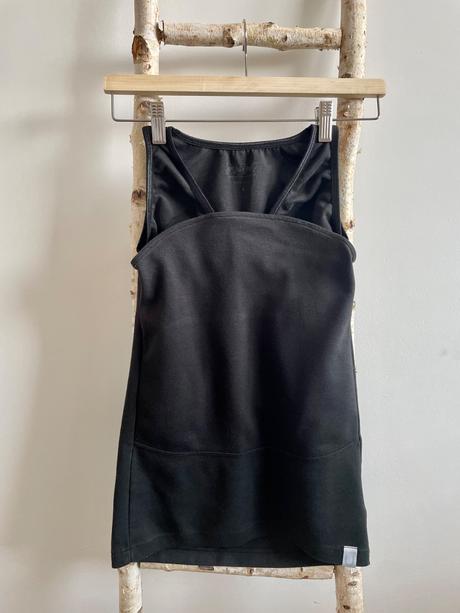 Čierne nosiace tielko lalabu, s