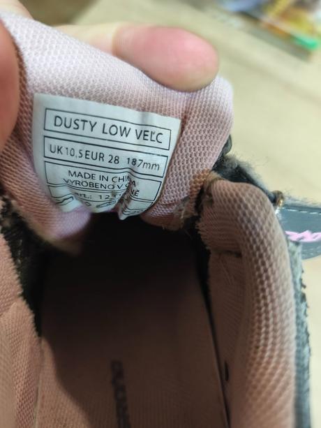 Turistické topánky, 28