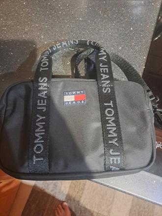 Tommy hilfiger kabelka, tommy hilfiger