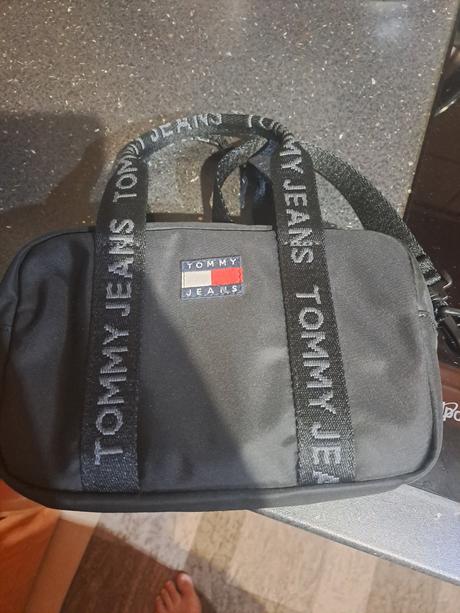 Tommy hilfiger kabelka, tommy hilfiger