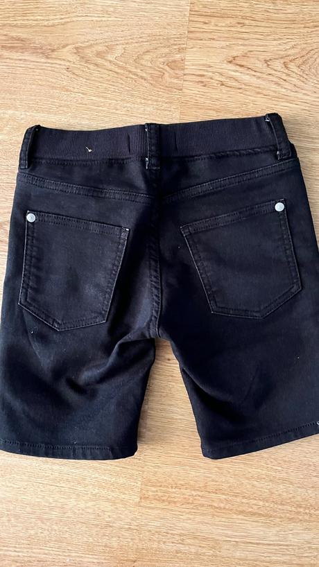 Čierne sortky, lindex,122