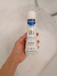 Mustela® Bublinková pena do kúpeľa s organicky pestovaným avokádom, 200 ml
