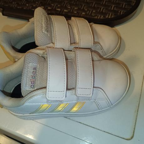 Tenisky adidas 10 eur cena s poštou, adidas,25