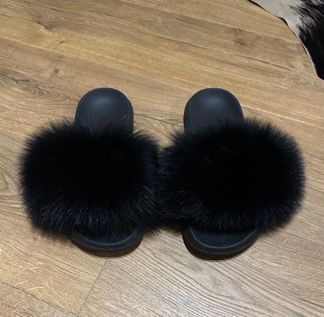 Kozusinove šľapky, 38