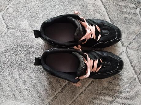 Tanečné topánky, 39