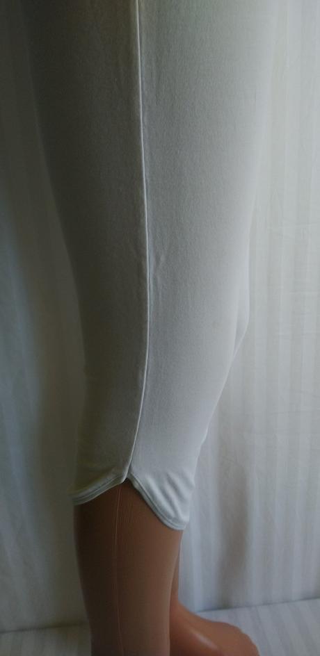 Dámske biele 3/4 legíny, chris line, s