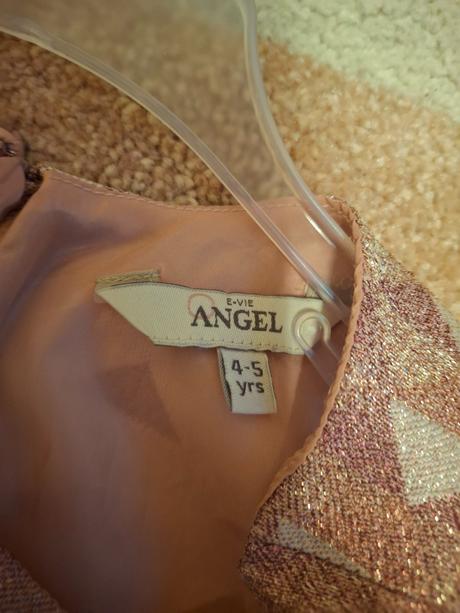 Krásne šaty, evie angel,116
