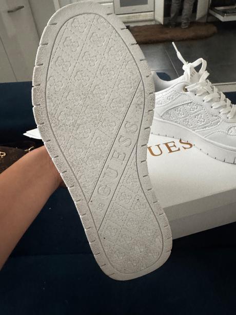 Guess miriam, guess,28