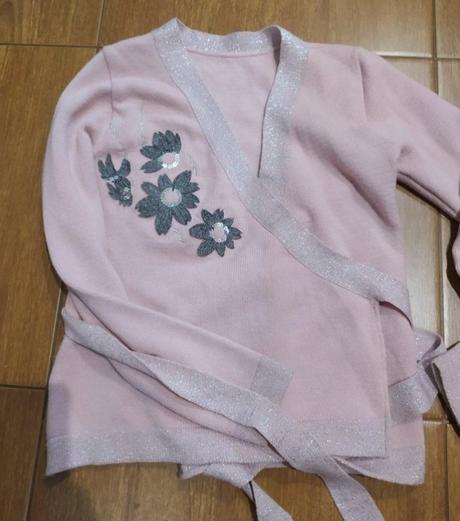 Zavinovaci svetrík, 