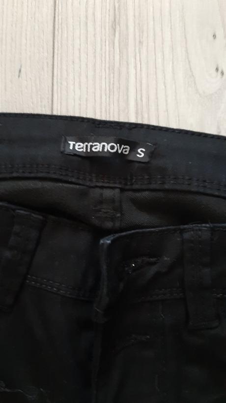 Roztrhane rifle, terranova,s