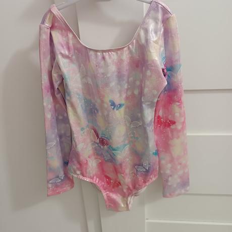 Úbor na gymnastiku, 122