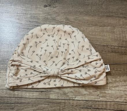 Čiapka pre dievča, 98