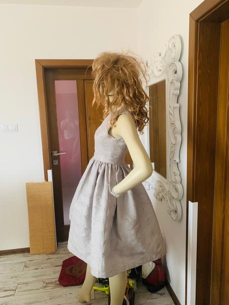 Prekrasne saty glami, m