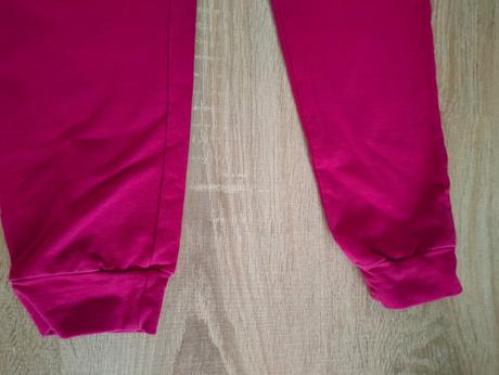 Krásne tepláky, 134