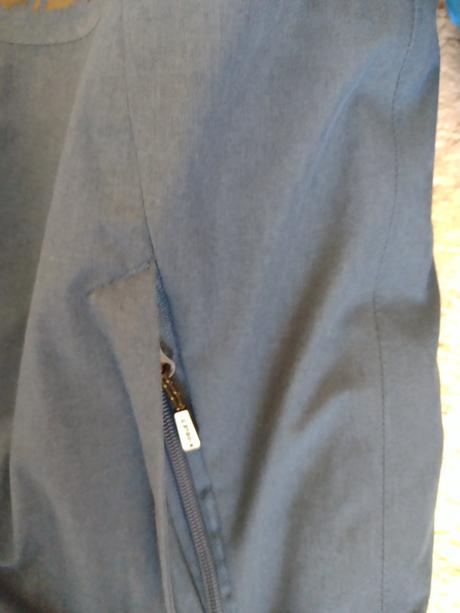 Vetrovka s poštovným, 152