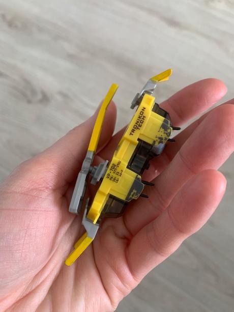 Interaktívny robot hexbug, 