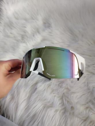 Slnečné cyklistické okuliare,